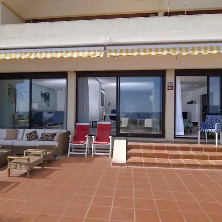 605 Casa Sara 라고스